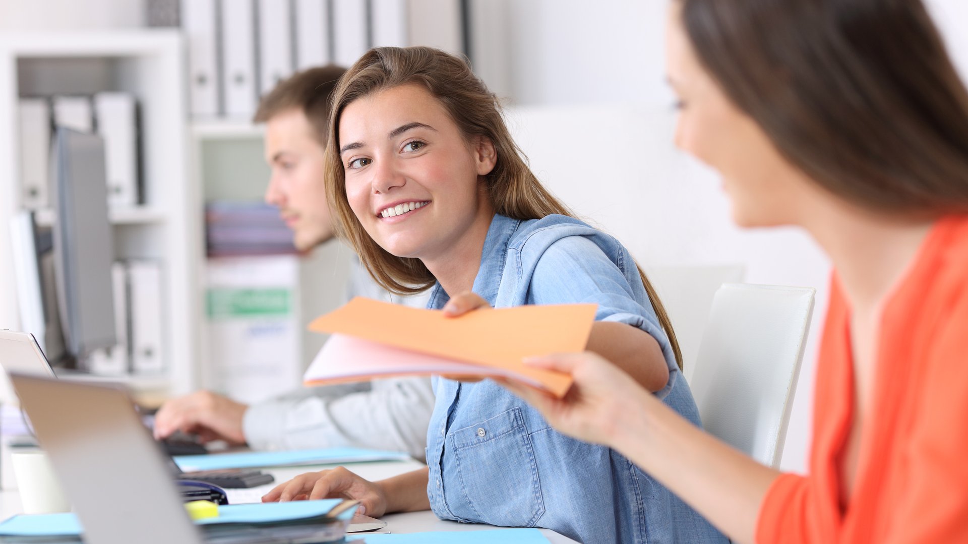 Auszubildende in der Schule